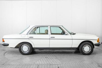 1980 Mercedes - Benz 300d w123