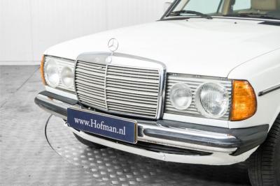 1980 Mercedes - Benz 300d w123