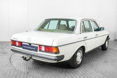 1980 Mercedes - Benz 300d w123