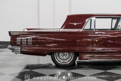 1960 Ford Thunderbird