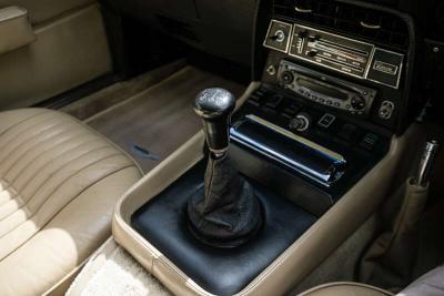 1974 Aston Martin V8 SERIES 3