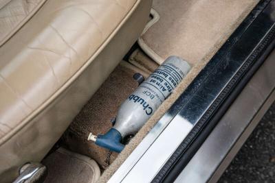 1974 Aston Martin V8 SERIES 3