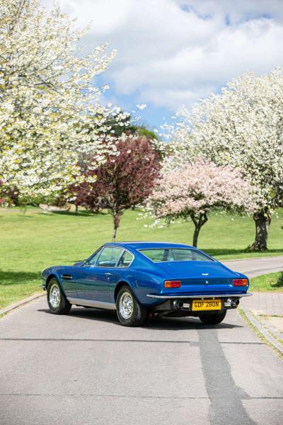 1974 Aston Martin V8 SERIES 3