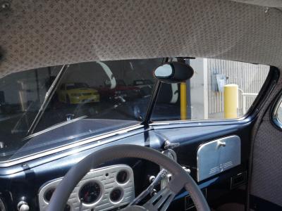 1937 Ford Deluxe Humpback 2-Door Sedan