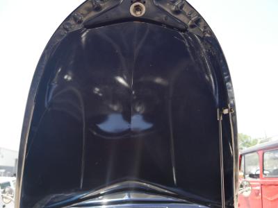 1937 Ford Deluxe Humpback 2-Door Sedan