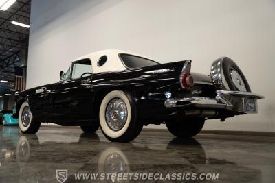 1956 Ford Thunderbird