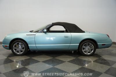 2002 Ford Thunderbird