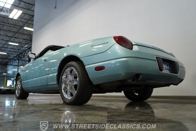2002 Ford Thunderbird