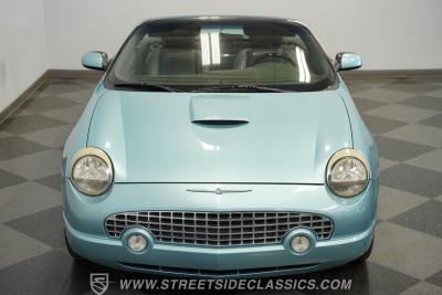 2002 Ford Thunderbird