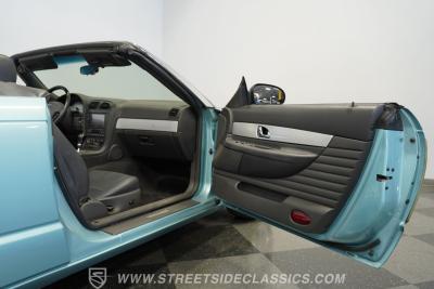 2002 Ford Thunderbird