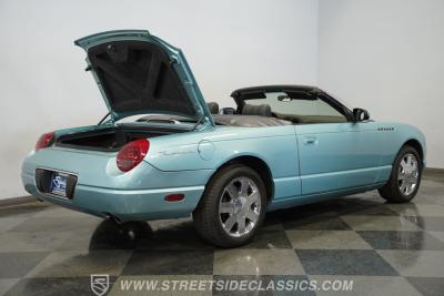 2002 Ford Thunderbird