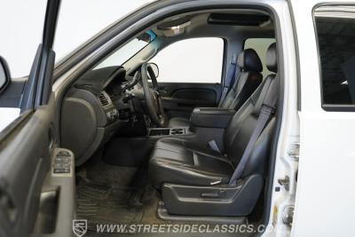 2013 Chevrolet Suburban 2500 4X4