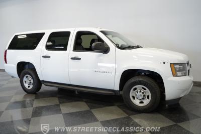 2013 Chevrolet Suburban 2500 4X4