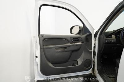 2013 Chevrolet Suburban 2500 4X4