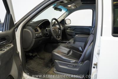 2013 Chevrolet Suburban 2500 4X4