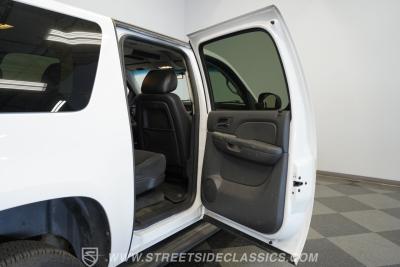 2013 Chevrolet Suburban 2500 4X4