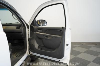 2013 Chevrolet Suburban 2500 4X4