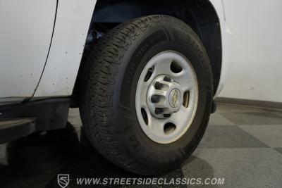 2013 Chevrolet Suburban 2500 4X4