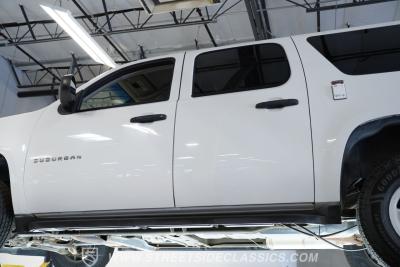 2013 Chevrolet Suburban 2500 4X4