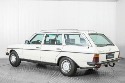 1984 Mercedes - Benz 230TE