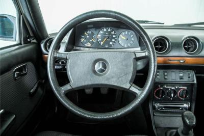 1984 Mercedes - Benz 230TE