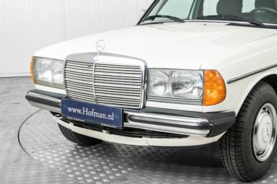 1984 Mercedes - Benz 230TE