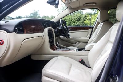 2008 Jaguar XJR