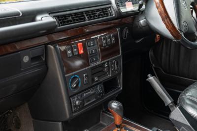 2000 Mercedes - Benz G500