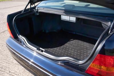 2002 Lexus LS430