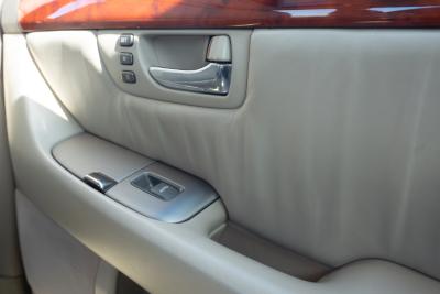 2002 Lexus LS430