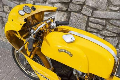 1951 VINCENT SERIES C GREY FLASH REPLICA