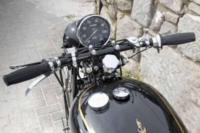 1951 VINCENT SERIES C BLACK SHADOW