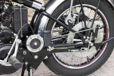 1951 VINCENT SERIES C BLACK SHADOW