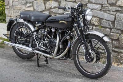 1951 VINCENT SERIES C BLACK SHADOW
