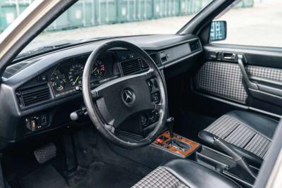 1989 Mercedes - Benz 190E 2.5-16