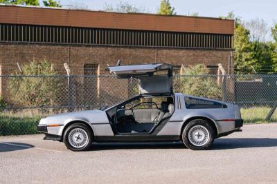 1981 DeLorean DMC 12
