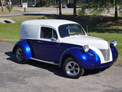 1972 Volkswagen Beetle 1940 Ford Sedan Delivery