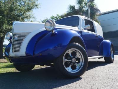 1972 Volkswagen Beetle 1940 Ford Sedan Delivery