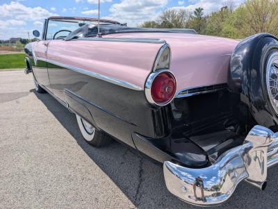 1955 Ford Sunliner Convertible