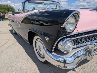 1955 Ford Sunliner Convertible