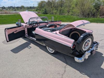 1955 Ford Sunliner Convertible