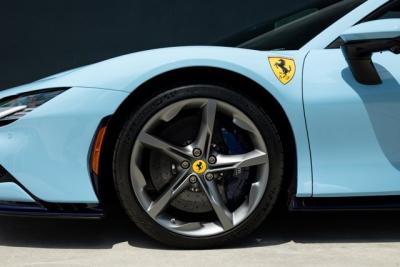 2025 Ferrari SF90 SPIDER