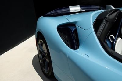 2025 Ferrari SF90 SPIDER