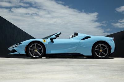 2025 Ferrari SF90 SPIDER