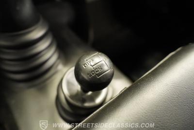 1987 Land Rover Defender  90