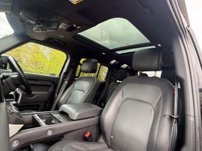 2023 Land Rover 3.0 D300 MHEV X-Dynamic HSE Auto 4WD Euro 6 (s/s) 5dr
