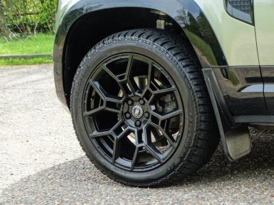 2021 Land Rover 3.0 D200 MHEV Hard Top SUV Auto 4WD SWB Euro 6 (s/s) 3dr