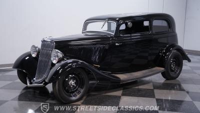 1933 Ford Victoria Restomod