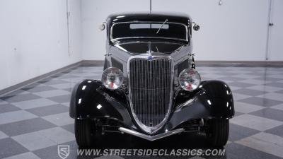 1933 Ford Victoria Restomod