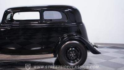 1933 Ford Victoria Restomod